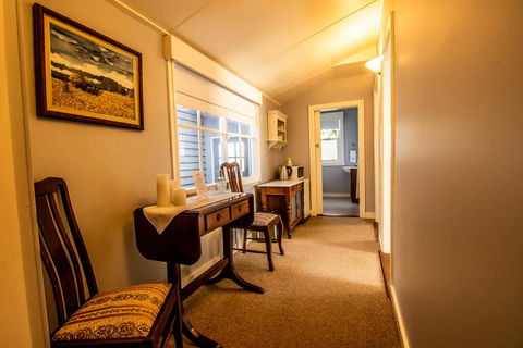 Heytesbury House - Accommodation Mount Tamborine 1
