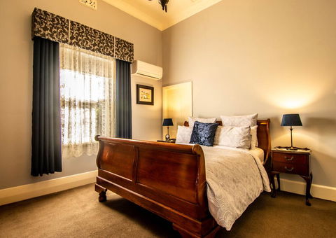 Heytesbury House - Accommodation Mount Tamborine 3
