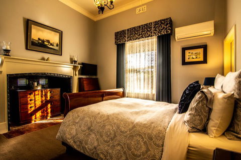 Heytesbury House - Accommodation Mount Tamborine 2