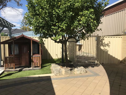 Hillarys Family Holiday Home - Accommodation Mount Tamborine 3
