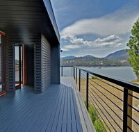 Hobart Waterfront Luxury Retreat - Accommodation Mount Tamborine