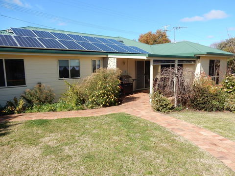 Holiday Home By The Beach In St Helens - Accommodation Mount Tamborine 2