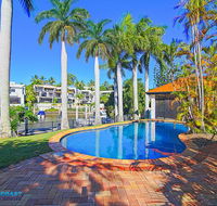 Holiday Home Coveside  Sanctuary Cove - Accommodation Mount Tamborine