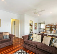 Homely Pembroke On The Park Cottage - Accommodation Mount Tamborine