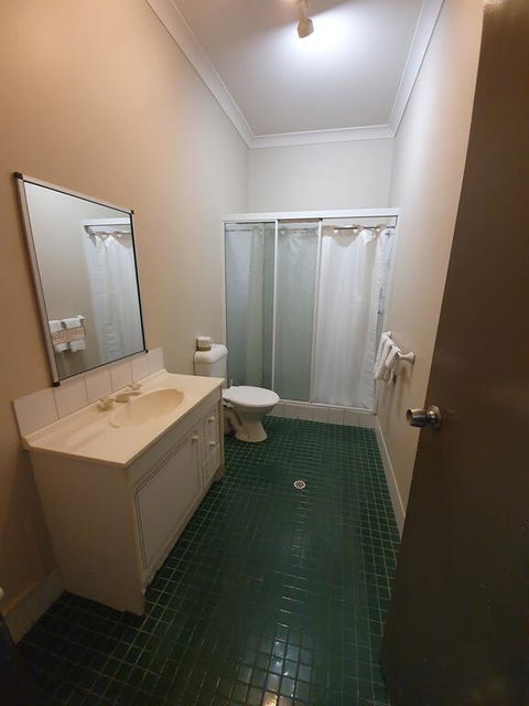 Hotel Allen - Accommodation Mount Tamborine 3