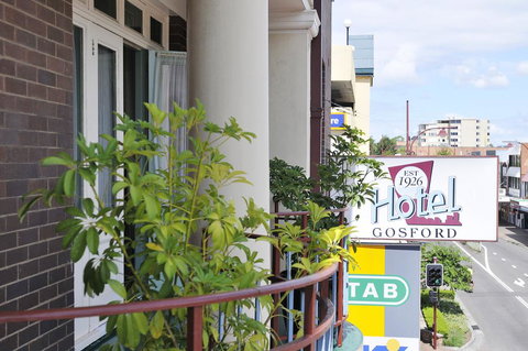 Hotel Gosford - Accommodation Mount Tamborine 3