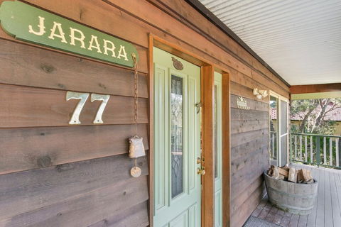 Jarara Cottage - Accommodation Mount Tamborine 2