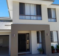 Jasper Place - Accommodation Mount Tamborine