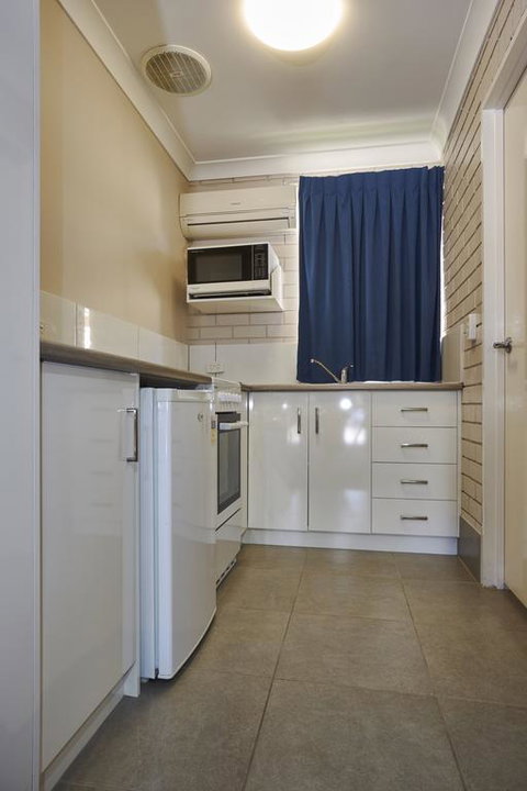 Jefferys Motel - Accommodation Mount Tamborine 3