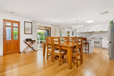 KARINYA - MORNINGTON - Accommodation Mount Tamborine 2