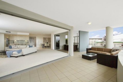 KINGSCLIFF OCEAN VIEW TERRACE BY THE FIGTREE 5 - Accommodation Mount Tamborine 2