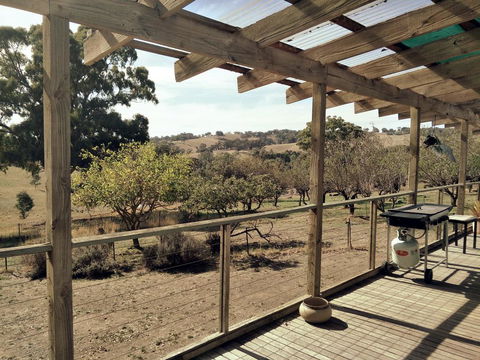 Kinross Metcalfe Farm - Accommodation Mount Tamborine 1