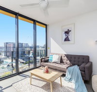 KOZYGURU FORTITUDE VALLEY AMAZING VIEW 2BED APT  FREE PARKING QFV010 - Accommodation Mount Tamborine
