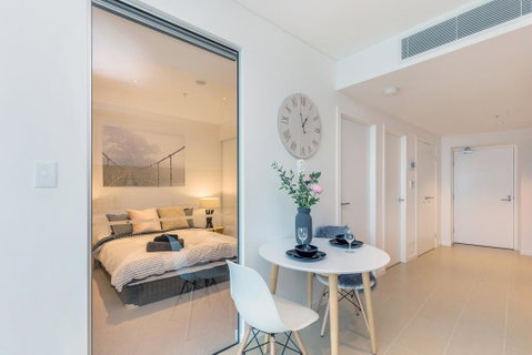 KOZYGURU SKYTOWER BRISBANE CBD 2 BED APT QBN222-1815 - Accommodation Mount Tamborine 1