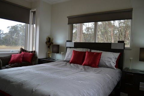 Krystal Peaks-DPA - Accommodation Mount Tamborine 2