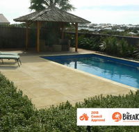 La Mer - Home with a Pool - Accommodation Mount Tamborine