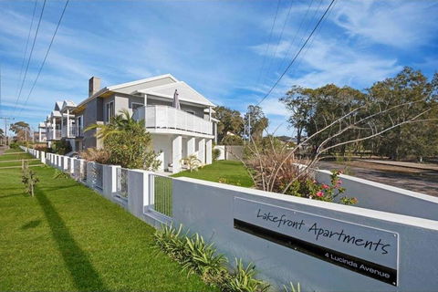 Lakefront Peace Apartments Studio 4 - Accommodation Mount Tamborine 2