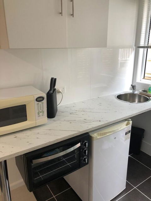 Lakefront Peace Apartments Studio 4 - Accommodation Mount Tamborine 3