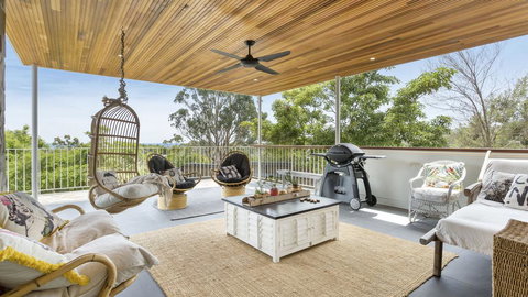 LANIKAI - MOUNT MARTHA - Accommodation Mount Tamborine 0