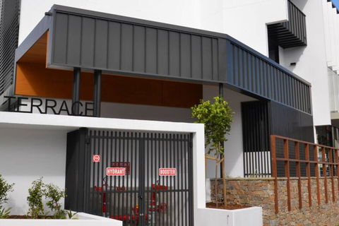 Large Space 2 BED APT Near Brisbane Airport - Accommodation Mount Tamborine 1