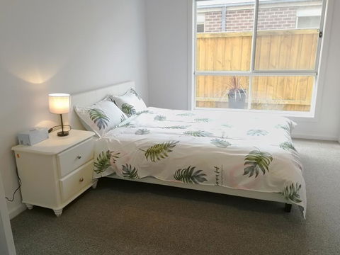Lily Family - Accommodation Mount Tamborine 1