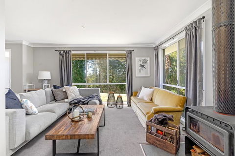 Lilyview Cottage - Robertson - Accommodation Mount Tamborine 3