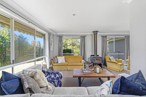 Lilyview Cottage - Robertson - Accommodation Mount Tamborine 2