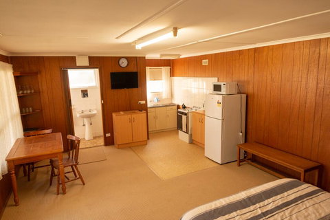 Limestone Cottage - Accommodation Mount Tamborine 2