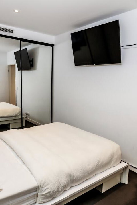 Luxurious Getaway Apartment - Accommodation Mount Tamborine 3