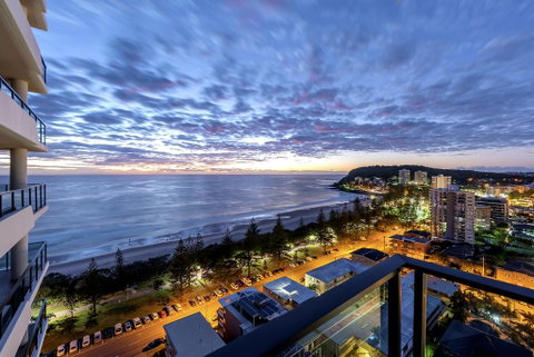 Luxury Beachfront Sky Home Exceptional Ocean Views - Accommodation Mount Tamborine 0