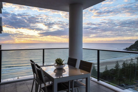 Luxury Beachfront Sky Home Exceptional Ocean Views - Accommodation Mount Tamborine 2