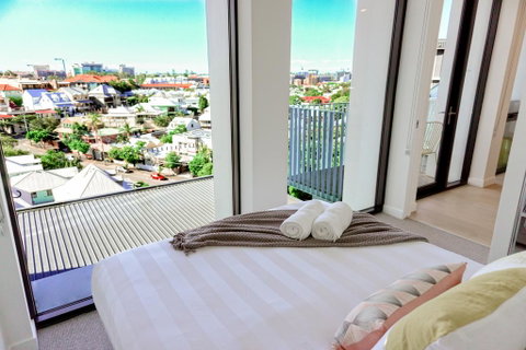 Luxury Central Apartment - Accommodation Mount Tamborine 2