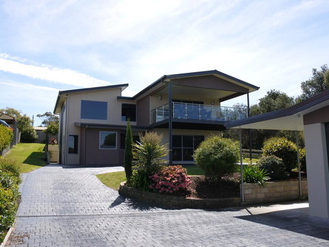 Luxury Near Old Pier Beach - Accommodation Mount Tamborine 1