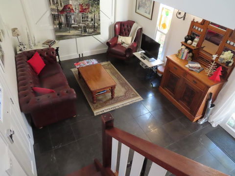 Maison De May Boutique Bed & Breakfast - Accommodation Mount Tamborine 3