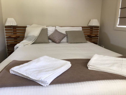 Mallow Cottage - Accommodation Mount Tamborine 2