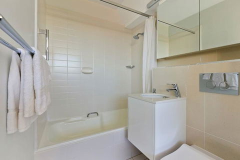 Manlybeachonline.com807 At The Beach - Accommodation Mount Tamborine 2