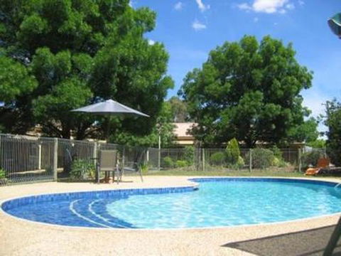 Mansfield Valley Motor Inn - Accommodation Mount Tamborine 2