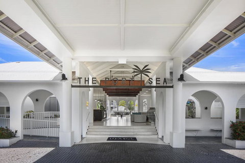 Mantra PortSea - Accommodation Mount Tamborine 3