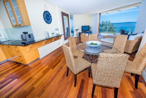 Mariners Rest Unit 3 - Nelson Bay - Accommodation Mount Tamborine 3
