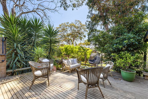 MARTHA COTTAGE - MT MARTHA - Accommodation Mount Tamborine 1