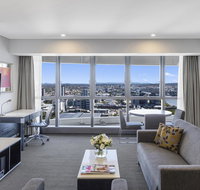 Meriton Suites Herschel Street - Accommodation Mount Tamborine