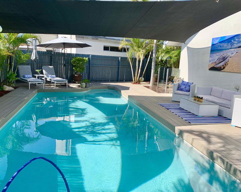 Mermaid Beach House - Accommodation Mount Tamborine 1