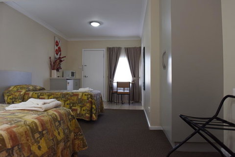 Mia Motel - Accommodation Mount Tamborine 2