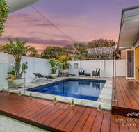 Miami Beachside Beach House - Accommodation Mount Tamborine