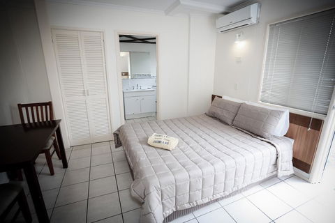 Miami Shore Apartments & Motel - Accommodation Mount Tamborine 3