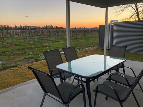 Milawa Vineyard Views - Guesthouse 1 - Accommodation Mount Tamborine 3
