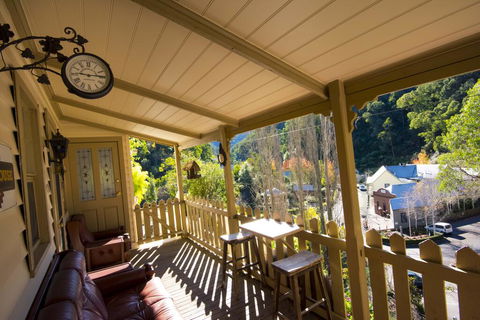 Mill House - Accommodation Mount Tamborine 3