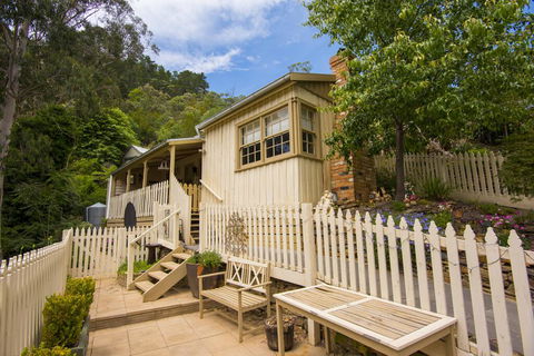 Mill House - Accommodation Mount Tamborine 0