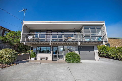 Mimosa Holiday House - Accommodation Mount Tamborine 1
