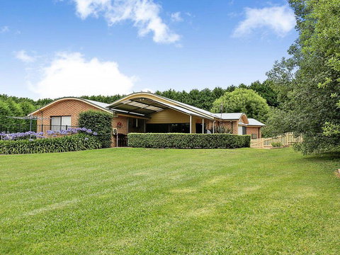 Misty Creek Of Robertson - Proximity And Privacy - Accommodation Mount Tamborine 0